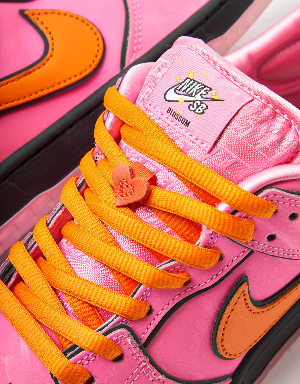 Nike SB Dunk Low Pro QS x The Powerpuff Girls 'Blossom' - Funky Insole