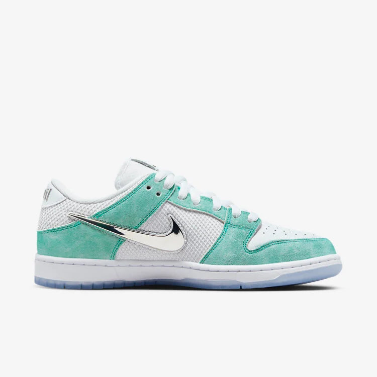 Nike SB Dunk Low Pro x April Skateboards 'Turbo Green' - Funky Insole