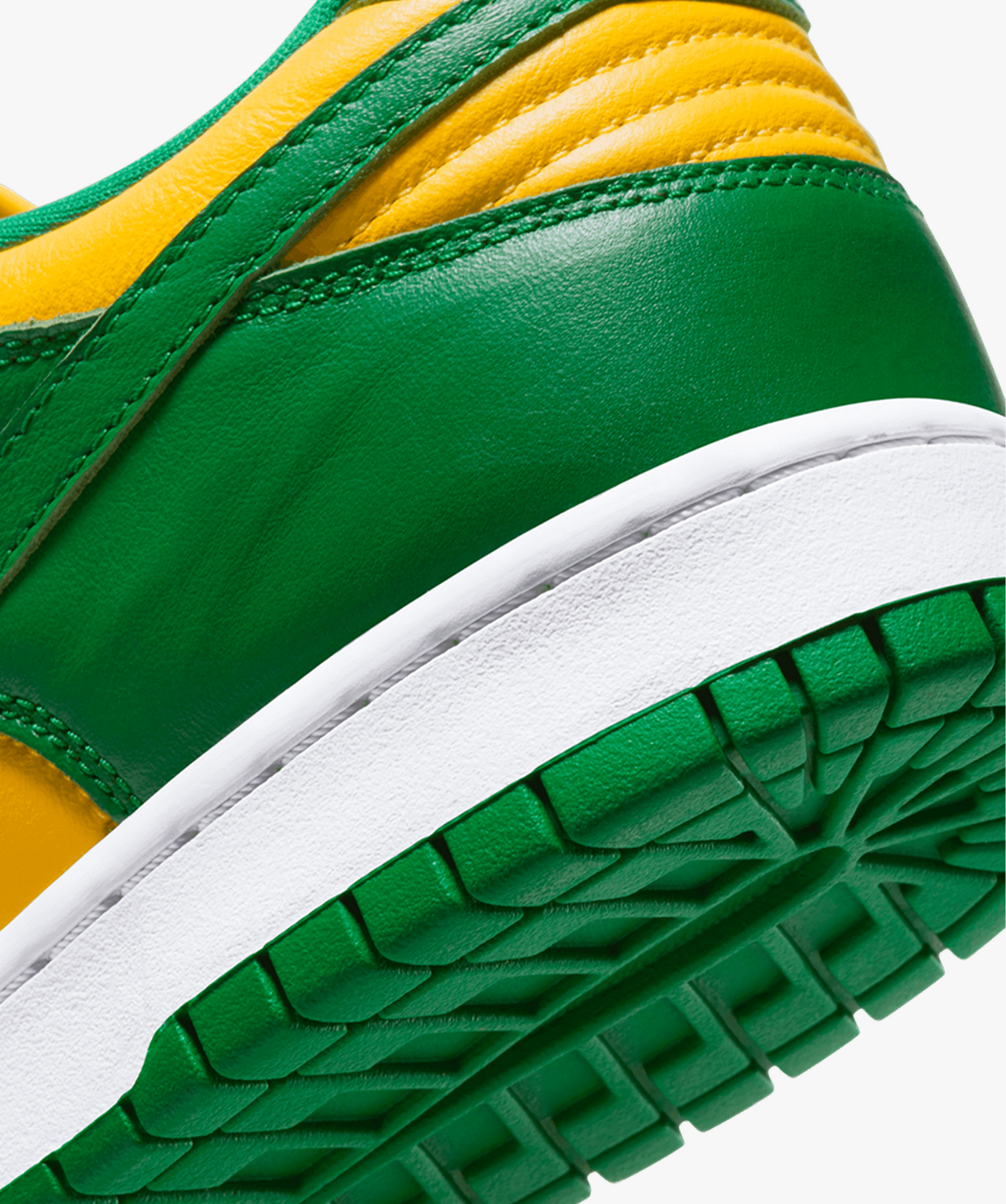 Nike Dunk Low SP 'Brazil' - Funky Insole