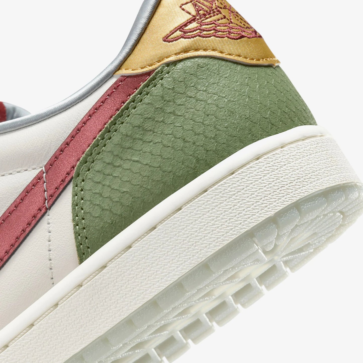 Jordan 1 Retro Low OG 'Year of the Dragon' - Funky Insole