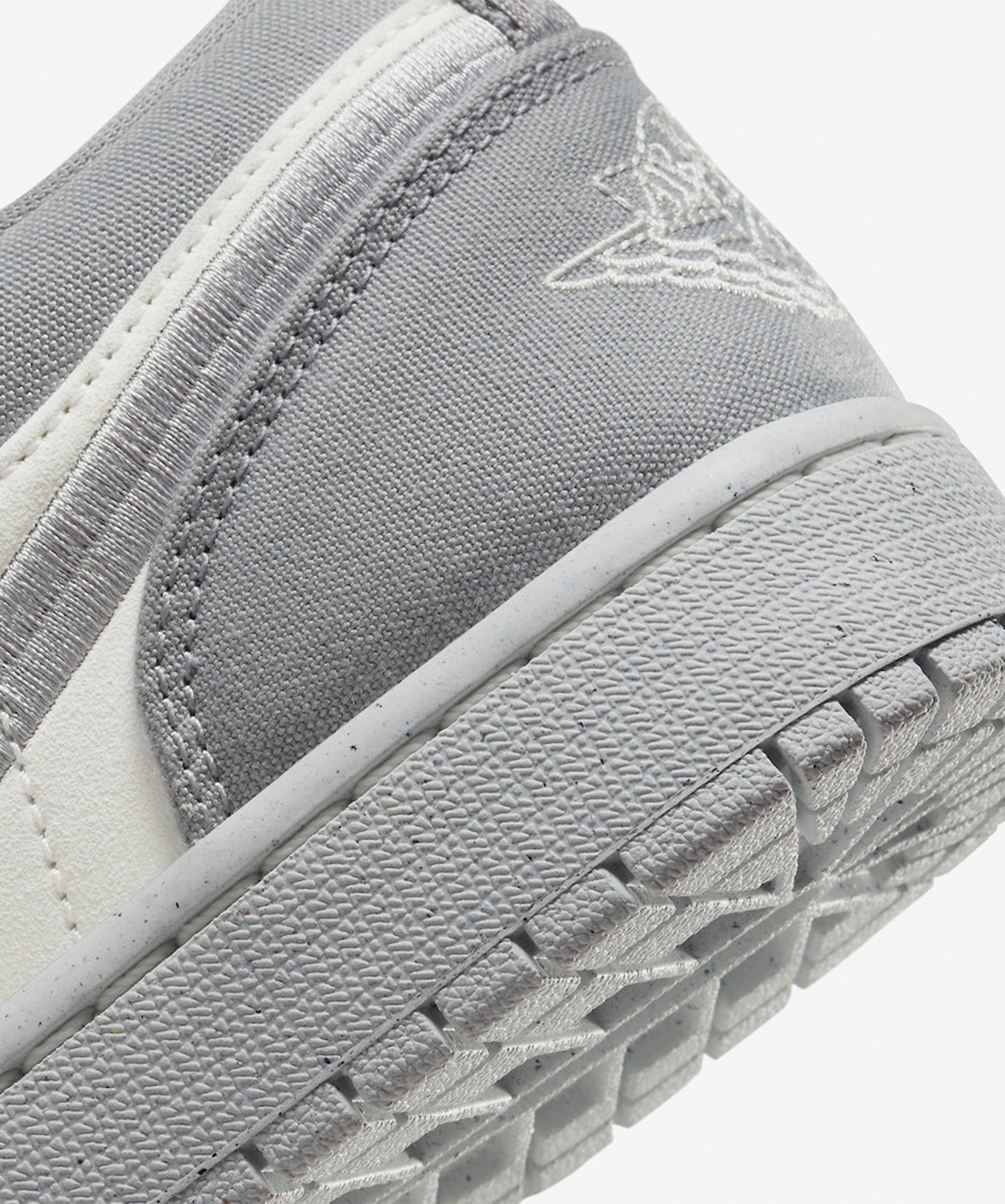 Jordan 1 Low SE 'Light Steel Grey' (Women's) - Funky Insole