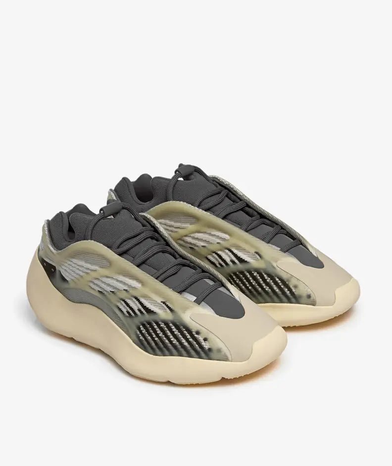 adidas YEEZY 700 'Fade Salt' - Funky Insole