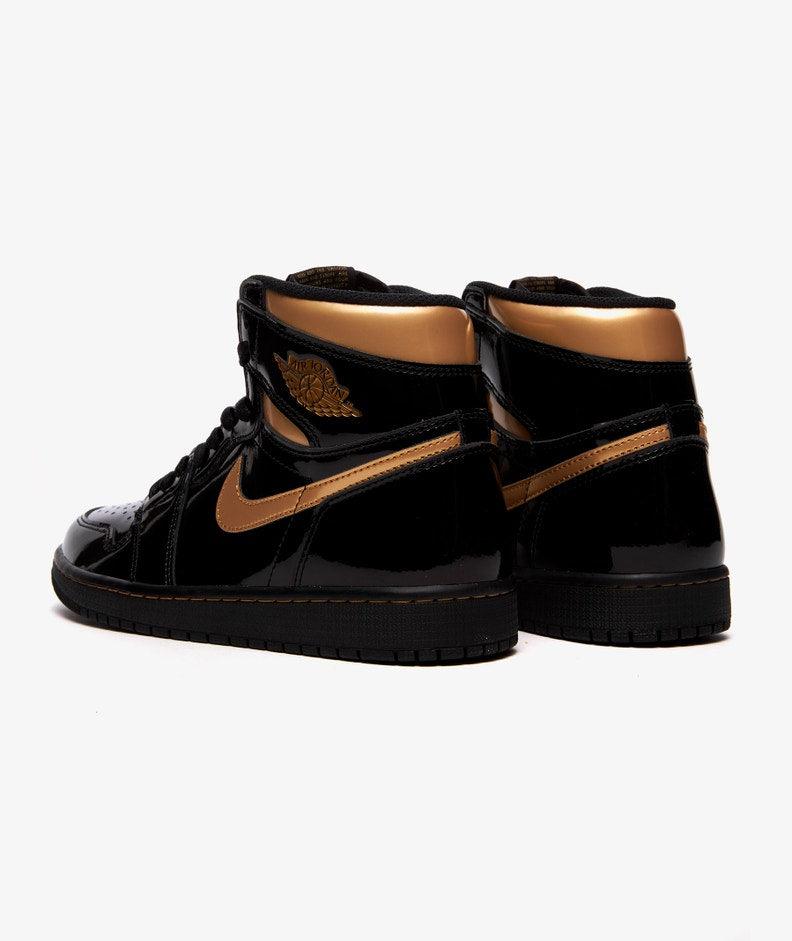 Jordan 1 Retro High 'Black Metallic Gold' (2020) - Funky Insole