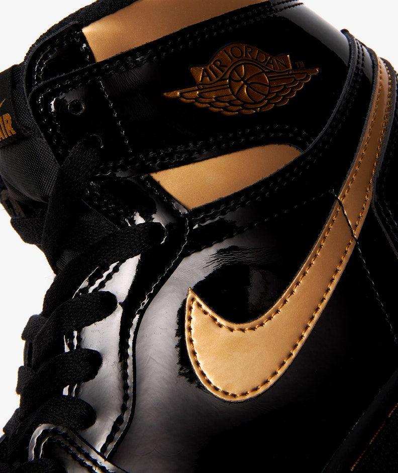 Jordan 1 Retro High 'Black Metallic Gold' (2020) - Funky Insole