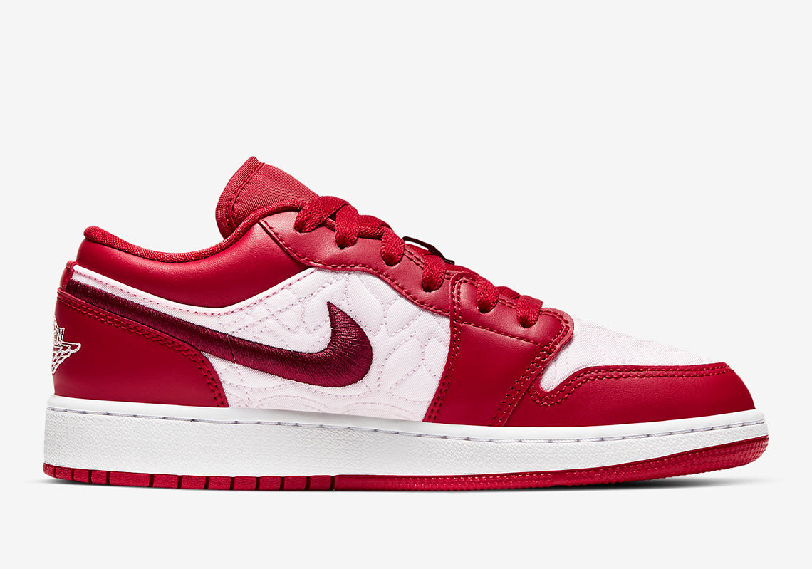 Jordan 1 Low SE 'Red Quilt' (GS) - Funky Insole