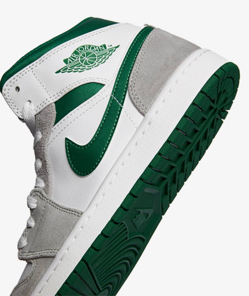 Jordan 1 Mid SE 'Grey Green' - Funky Insole