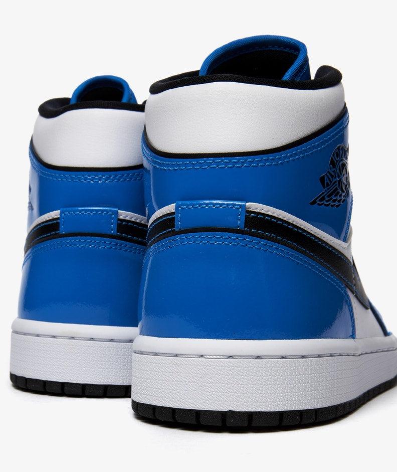 Jordan 1 Mid SE 'Signal Blue' - Funky Insole