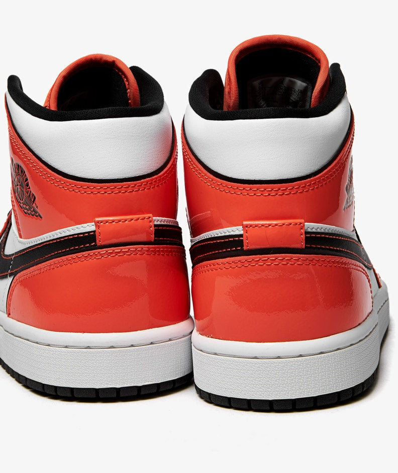 Jordan 1 Mid 'Turf Orange' - Funky Insole