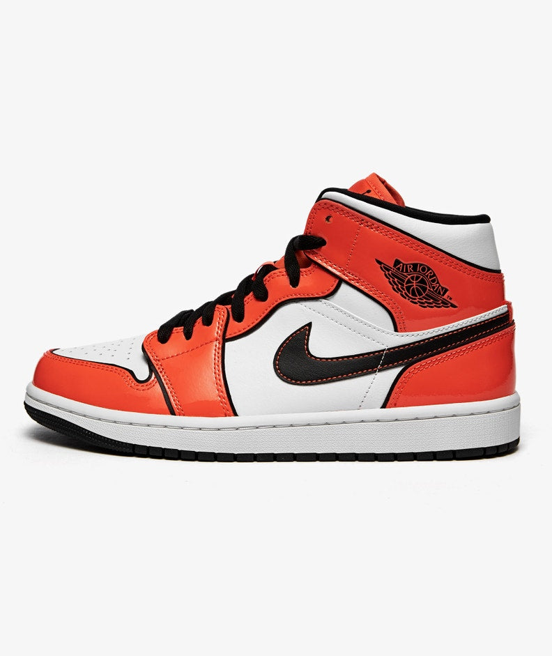 Jordan 1 Mid 'Turf Orange' - Funky Insole