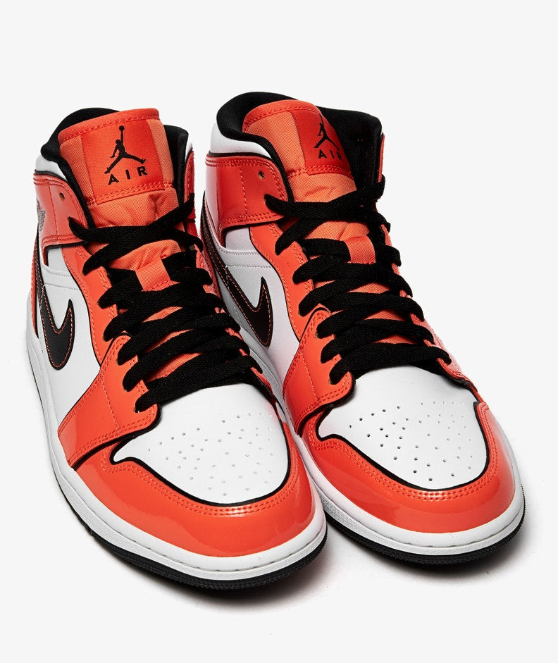 Jordan 1 Mid 'Turf Orange' - Funky Insole