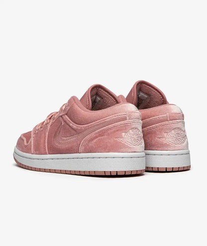 Jordan 1 Low SE 'Pink Velvet' (Women's) - Funky Insole