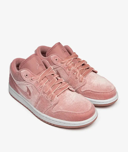 Jordan 1 Low SE 'Pink Velvet' (Women's) - Funky Insole