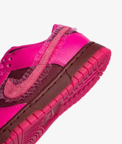 Nike Dunk Low 'Valentine's Day' (2022) (Women's) - Funky Insole