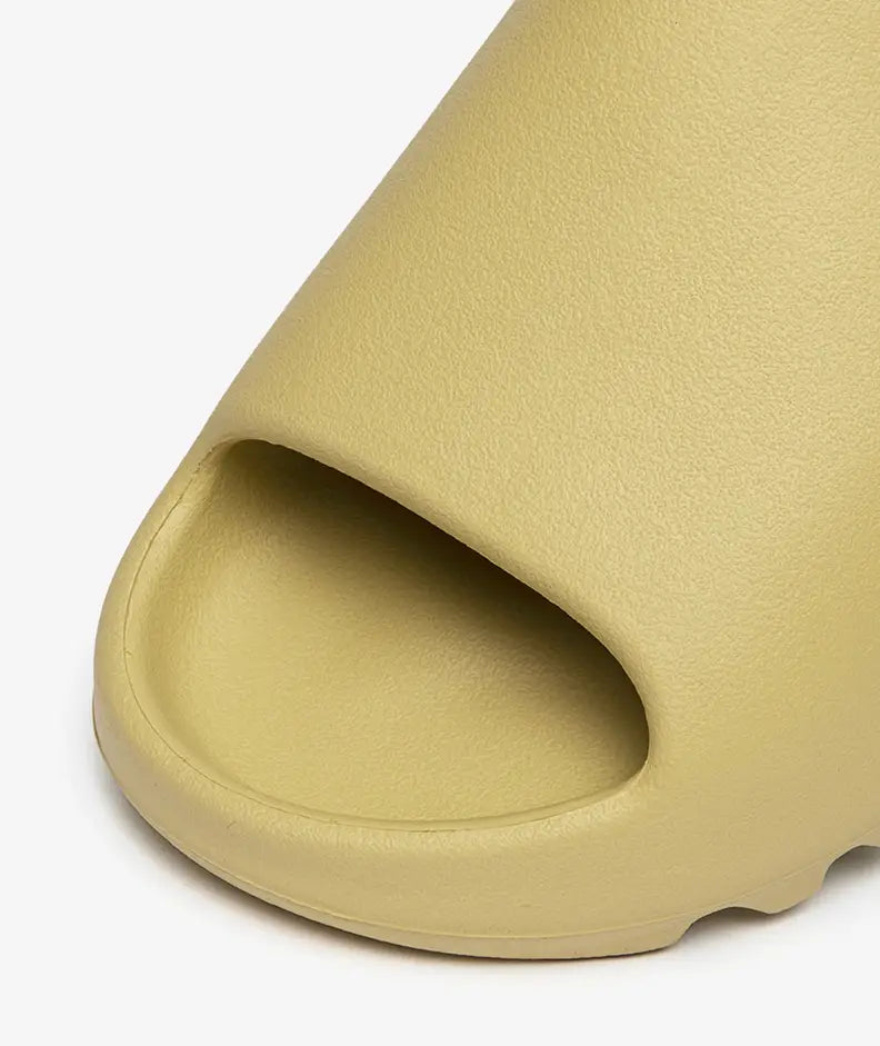 adidas YEEZY Slide 'Resin' (2022) - Funky Insole