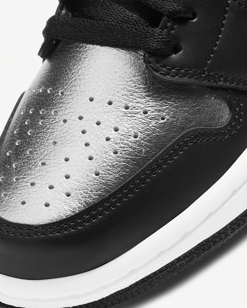 Jordan 1 Low SE 'Black Metallic Silver' (Women's) - Funky Insole